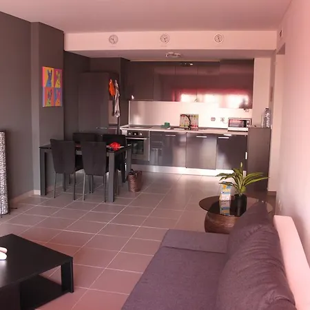 Lusiadas Apartment شقة *